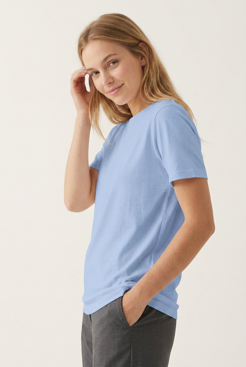 Model in Milltex 300 light blue premium tee